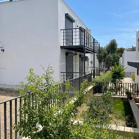 Relax Luxury Close To The Airport And Rain Villa